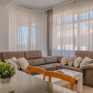  Apartamento Living Ii